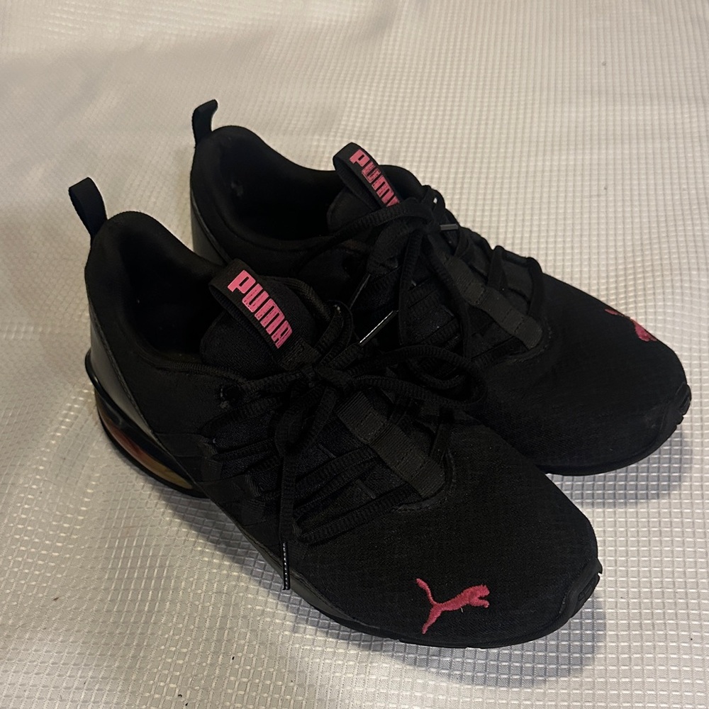 Puma Women’s Black Sneakers with Pink Highlights